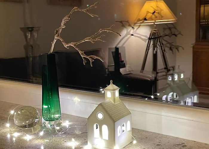 Apartment - Zentrumsnah, Eigener Parkplatz Und Grosser Balkon Ins Gruene
