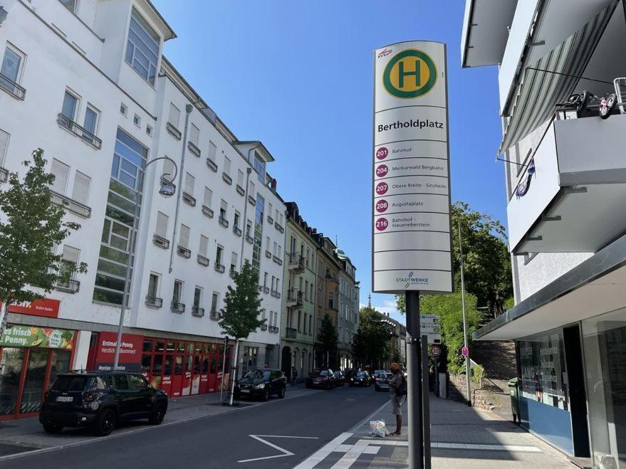 Apartment - Zentrumsnah, Eigener Parkplatz Und Grosser Balkon Ins Gruene Baden-Baden