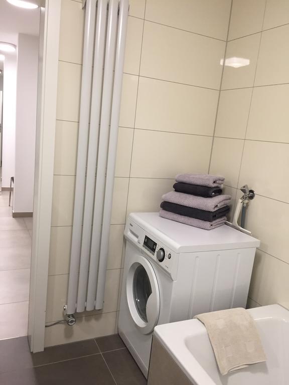 Apartment - Zentrumsnah, Eigener Parkplatz Und Grosser Balkon Ins Gruene