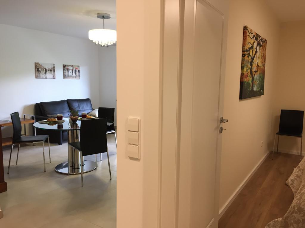 Apartment - Zentrumsnah, Eigener Parkplatz Und Grosser Balkon Ins Gruene